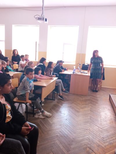 Отдел "Екология"-гр. Несебър съвместно с ОУ "Св. Иван Рилски" организираха образователно мероприятие - ОУ Св. Иван Рилски - Кошарица, Несебър